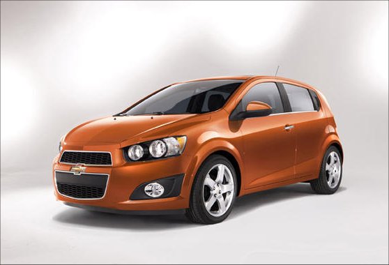 2012-Chevrolet-Sonic-Hatchback-021.jpg