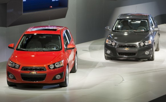 2012-Chevy-Sonic-Reveal-NAIAS-582x356.jpg